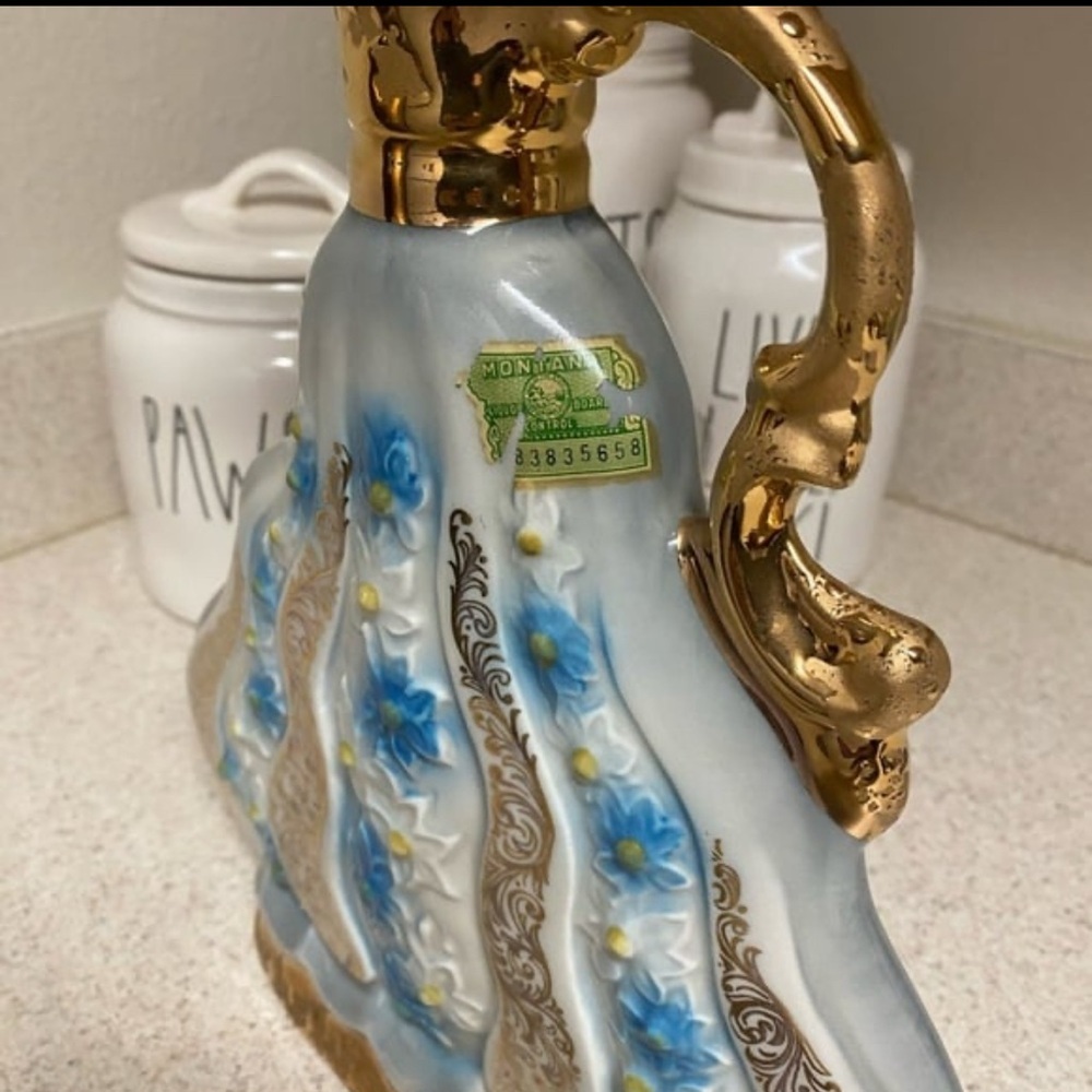 Vintage Jim Beam Ornate Ceramic Bourbon Decanter | Blue & Gold | 1970s | Empty - Picture 3 of 6
